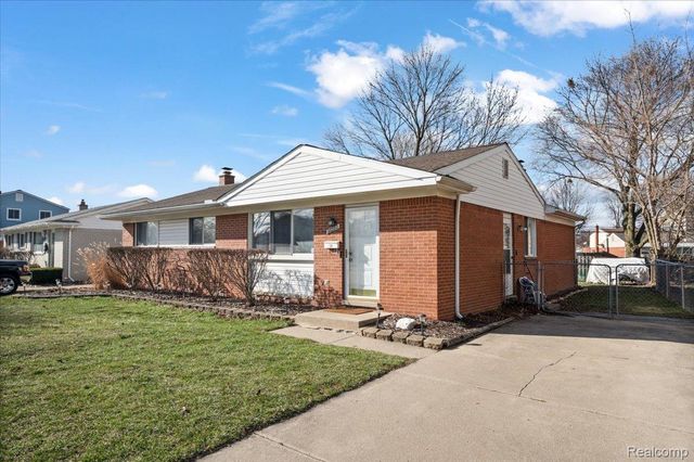 28992 Kathryn Street, Garden City, MI 48135