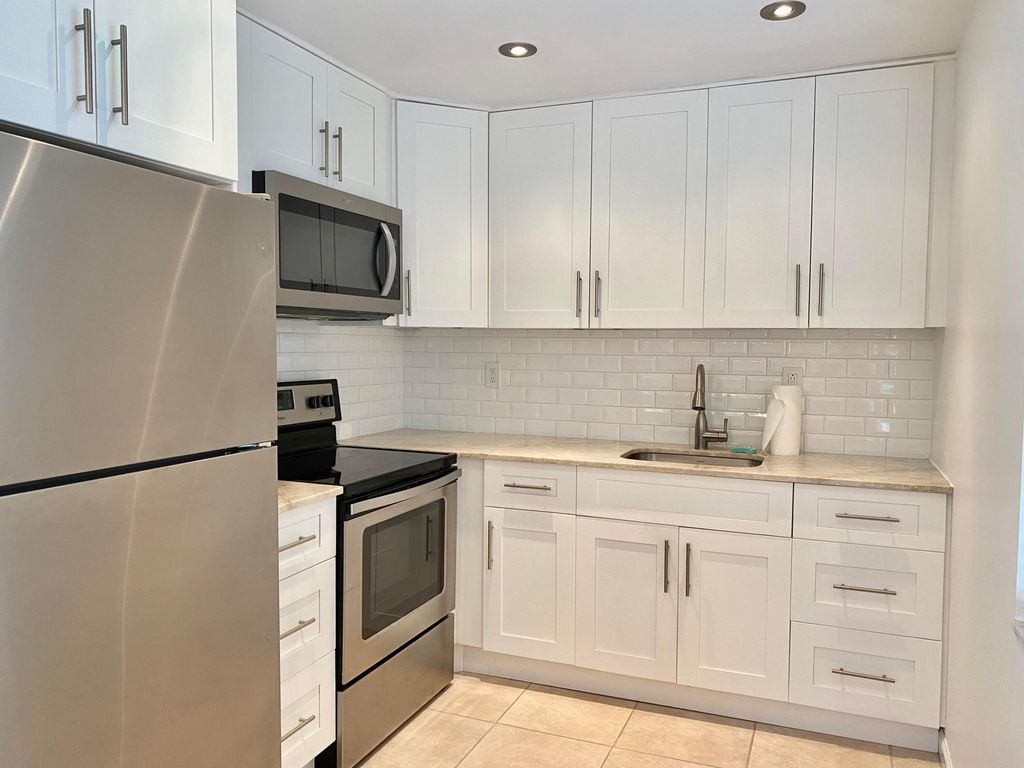 418 PIEDMONT I 418, Delray Beach, FL 33484