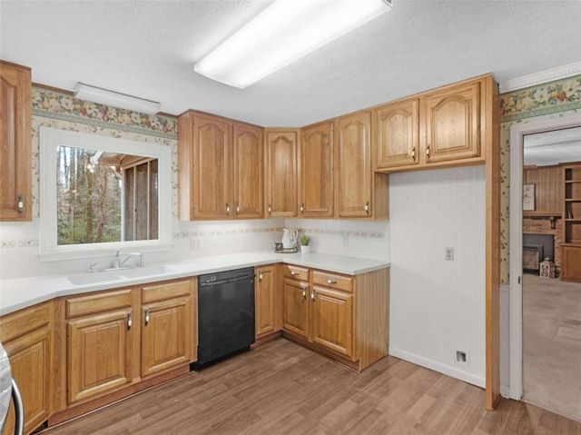 905 Sweet Briar Lane, Conyers, GA 30094