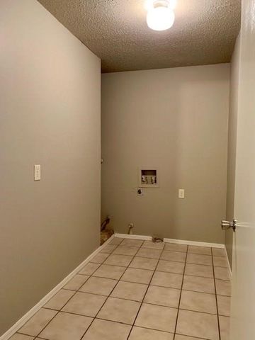 501 SW 11th Street A, Bentonville, AR 72712