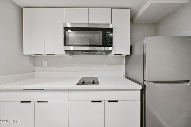 3025 N 32nd Street Apt 27, Phoenix, AZ 85018