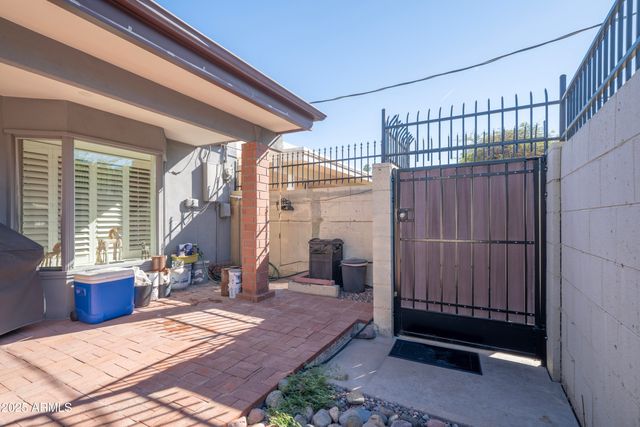 3514 N 25TH Place, Phoenix, AZ 85016