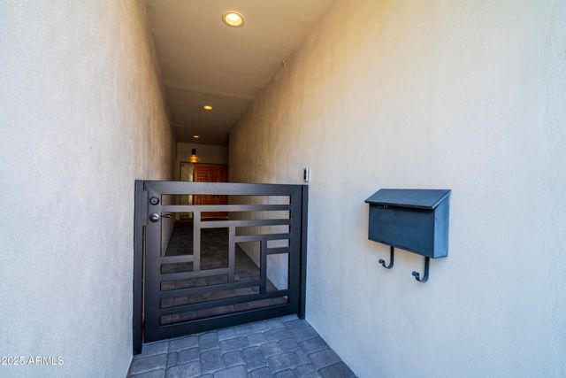 3514 N 25TH Place, Phoenix, AZ 85016