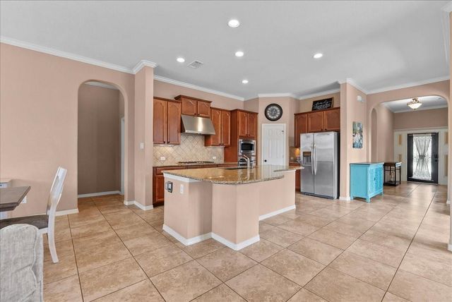 606 W Fork, Webster, TX 77598