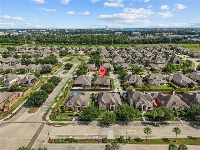 606 W Fork, Webster, TX 77598