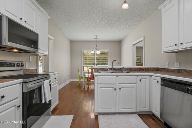 20 Rachel Lane, Perkinston, MS 39573