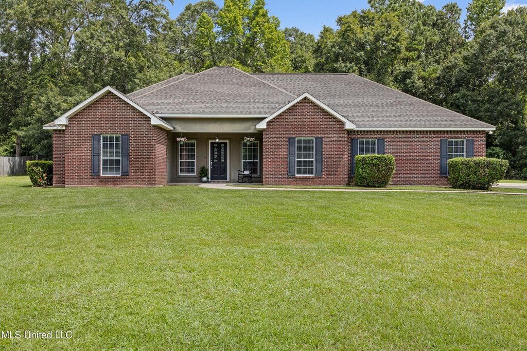 20 Rachel Lane, Perkinston, MS 39573