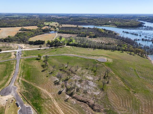 380 Harborside Terrace, Windom, TX 75492