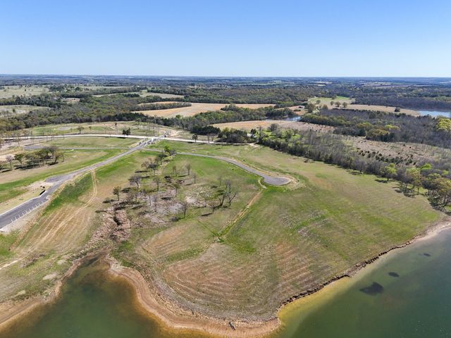 380 Harborside Terrace, Windom, TX 75492