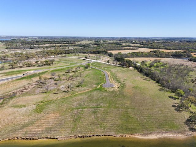 380 Harborside Terrace, Windom, TX 75492
