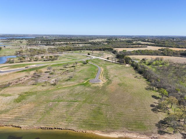 380 Harborside Terrace, Windom, TX 75492