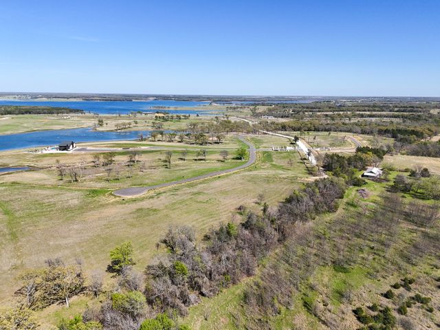 380 Harborside Terrace, Windom, TX 75492