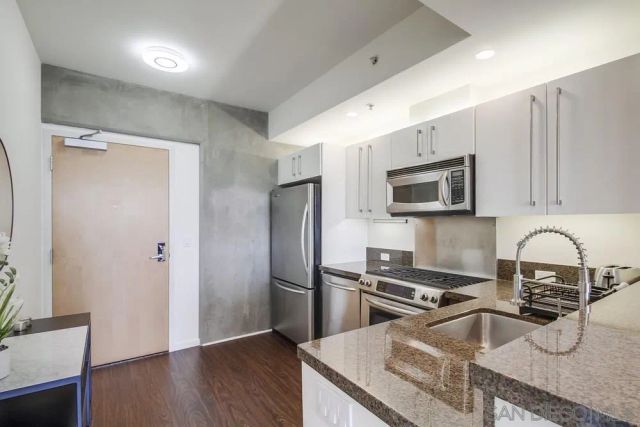 321 10 TH Avenue 2103, San Diego, CA 92101