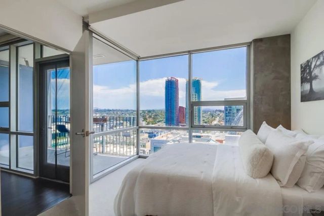 321 10 TH Avenue 2103, San Diego, CA 92101