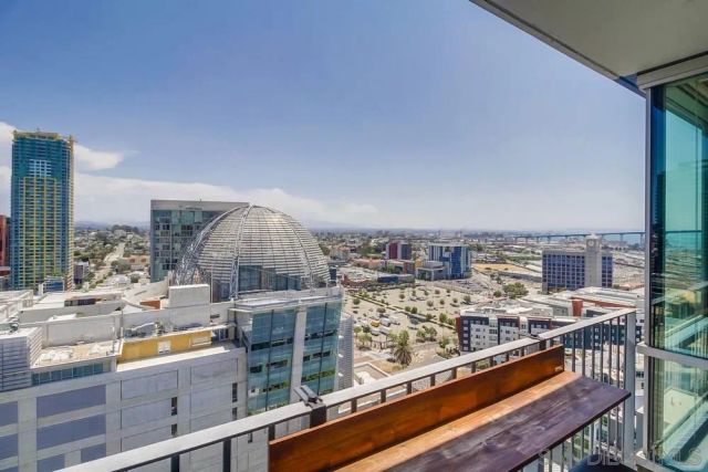 321 10 TH Avenue 2103, San Diego, CA 92101