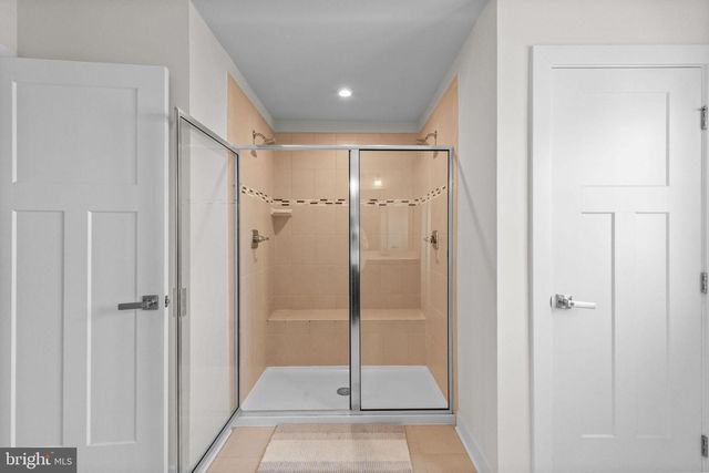 105 CABBAGE WHITE DR, Lake Frederick, VA 22630