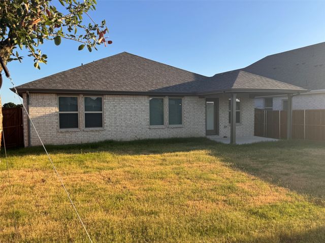 849 Birdie Drive, Little Elm, TX 75068