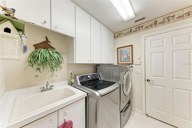 8383 CYPRESS HOLLOW DRIVE, Sarasota, FL 34238