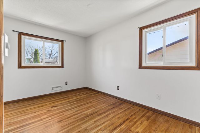 3419 Adair Avenue N, Crystal, MN 55422