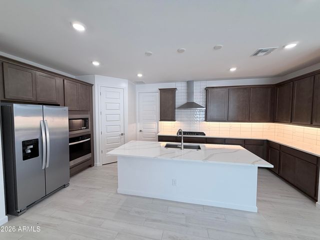 6991 W Pinnacle Vista Drive, Peoria, AZ 85383