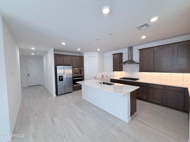 6991 W Pinnacle Vista Drive, Peoria, AZ 85383