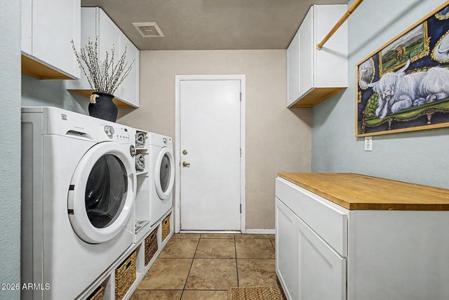 233 N Cottonwood Drive, Gilbert, AZ 85234