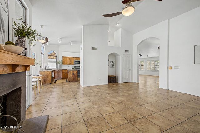233 N Cottonwood Drive, Gilbert, AZ 85234
