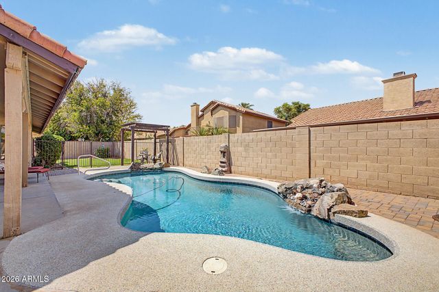 233 N Cottonwood Drive, Gilbert, AZ 85234