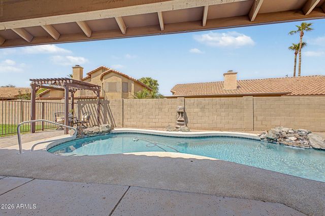 233 N Cottonwood Drive, Gilbert, AZ 85234
