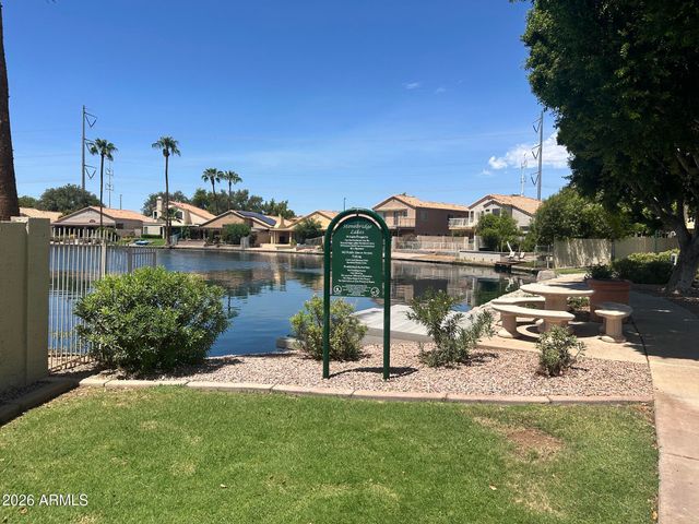 233 N Cottonwood Drive, Gilbert, AZ 85234