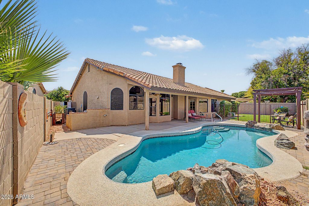 233 N Cottonwood Drive, Gilbert, AZ 85234