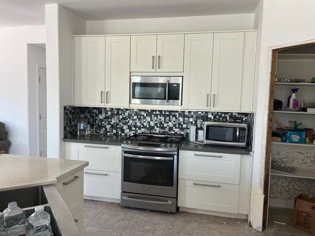 16301 N 73rd Drive, Peoria, AZ 85382