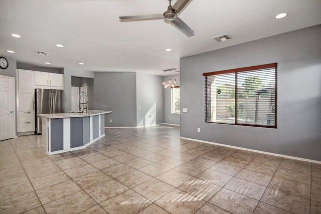 16301 N 73rd Drive, Peoria, AZ 85382