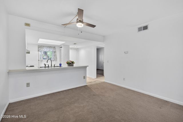 4425 Holly Tree Road 103, Wilmington, NC 28412