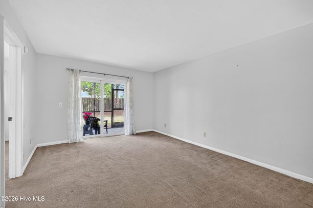 4425 Holly Tree Road 103, Wilmington, NC 28412