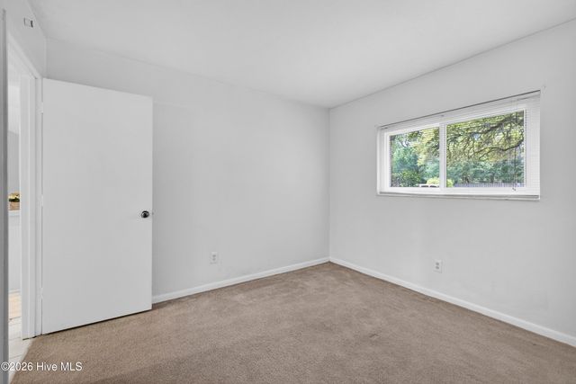 4425 Holly Tree Road 103, Wilmington, NC 28412