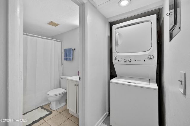 4425 Holly Tree Road 103, Wilmington, NC 28412