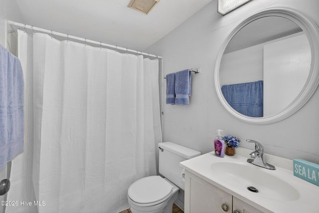 4425 Holly Tree Road 103, Wilmington, NC 28412