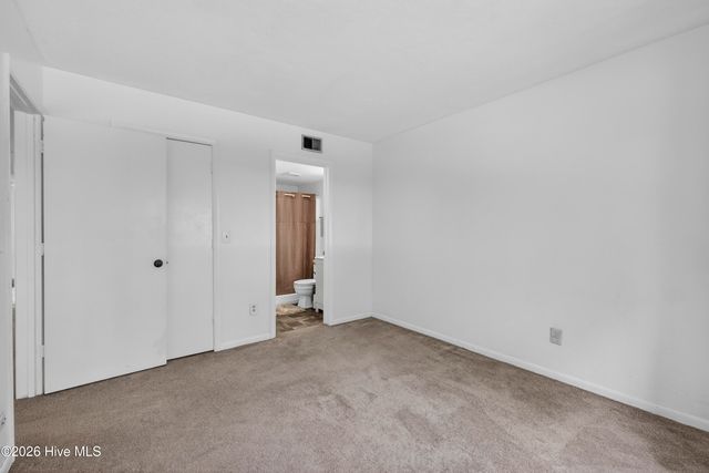 4425 Holly Tree Road 103, Wilmington, NC 28412