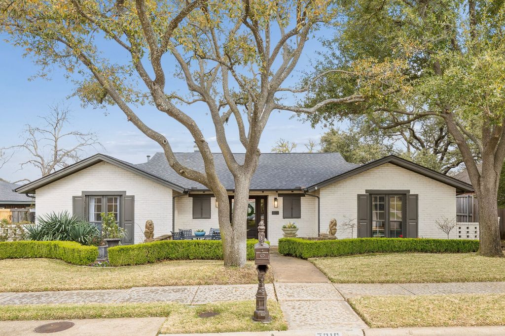 7616 Tory Sound Drive, Dallas, TX 75231