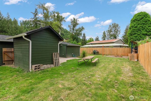 131 McGeary Road, Kelso, WA 98626