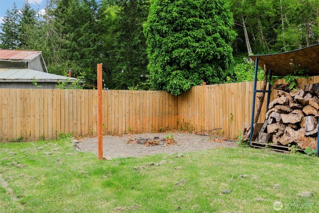 131 McGeary Road, Kelso, WA 98626