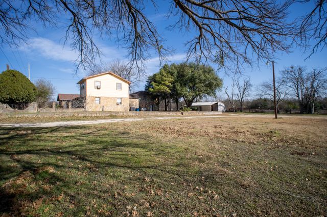 1025 S Belknap Street, Mexia, TX 76667