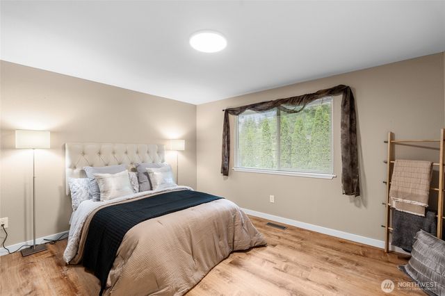 3910 Westpark Court NW, Olympia, WA 98502