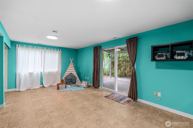 3910 Westpark Court NW, Olympia, WA 98502