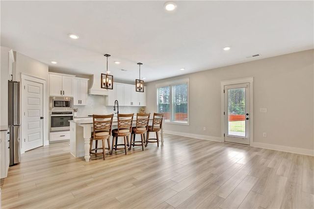 196 Saddleridge Tr, Senoia, GA 30276