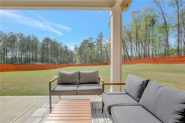 196 Saddleridge Tr, Senoia, GA 30276