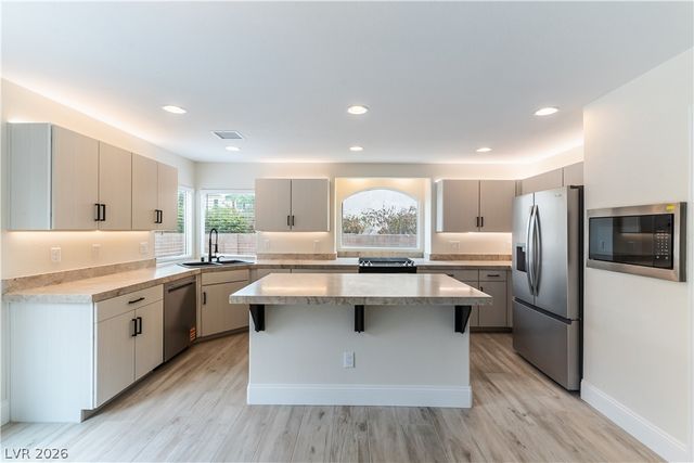 11003 Royal Highlands Street, Las Vegas, NV 89141