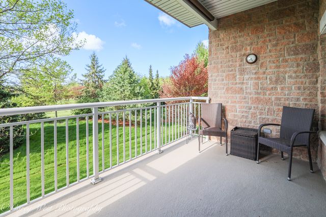 2671 Stone Circle 103, Geneva, IL 60134