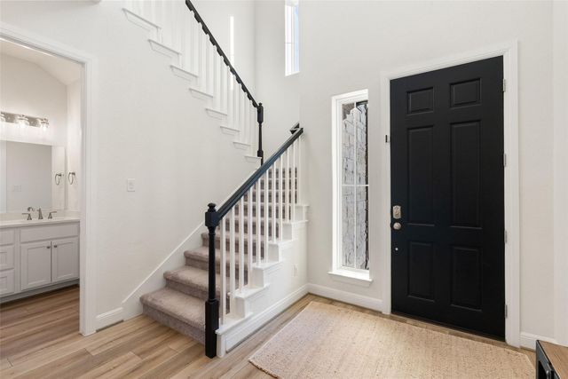 739 Rawson BND, Lakeway, TX 78738